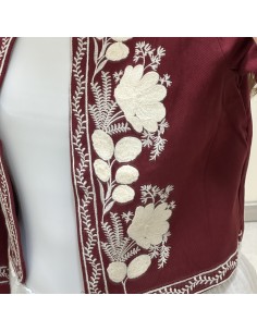 CHAQUETA BORDADA 2