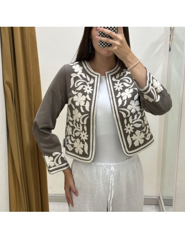 CHAQUETA BORDADA