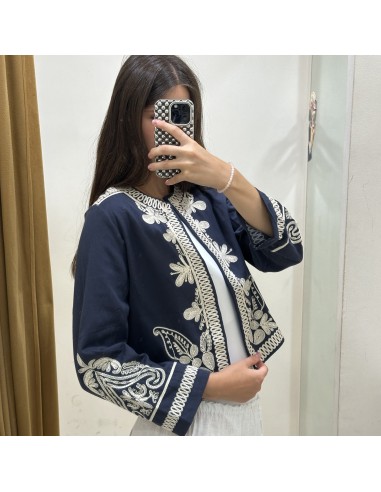 CHAQUETA BORDADA