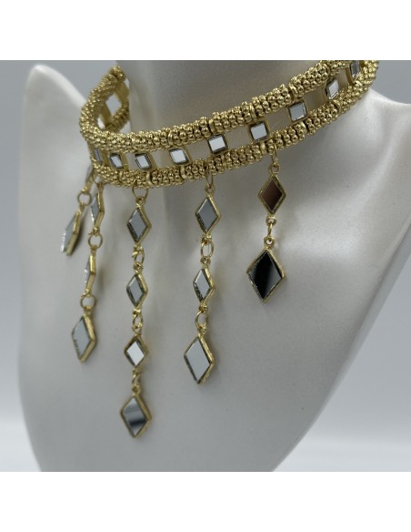 CHOKER
