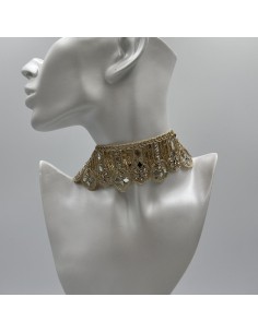 CHOKER