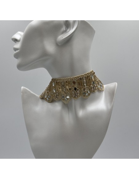 CHOKER