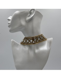 CHOKER