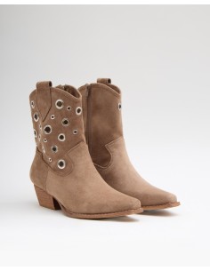 BOTAS TACHUELAS 2