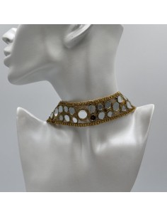 CHOKER