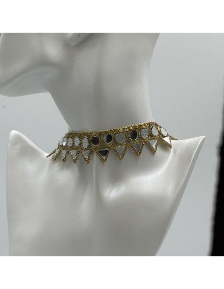 CHOKER