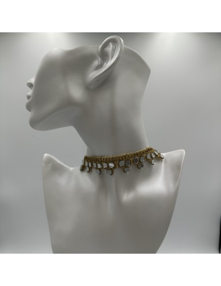 CHOKER